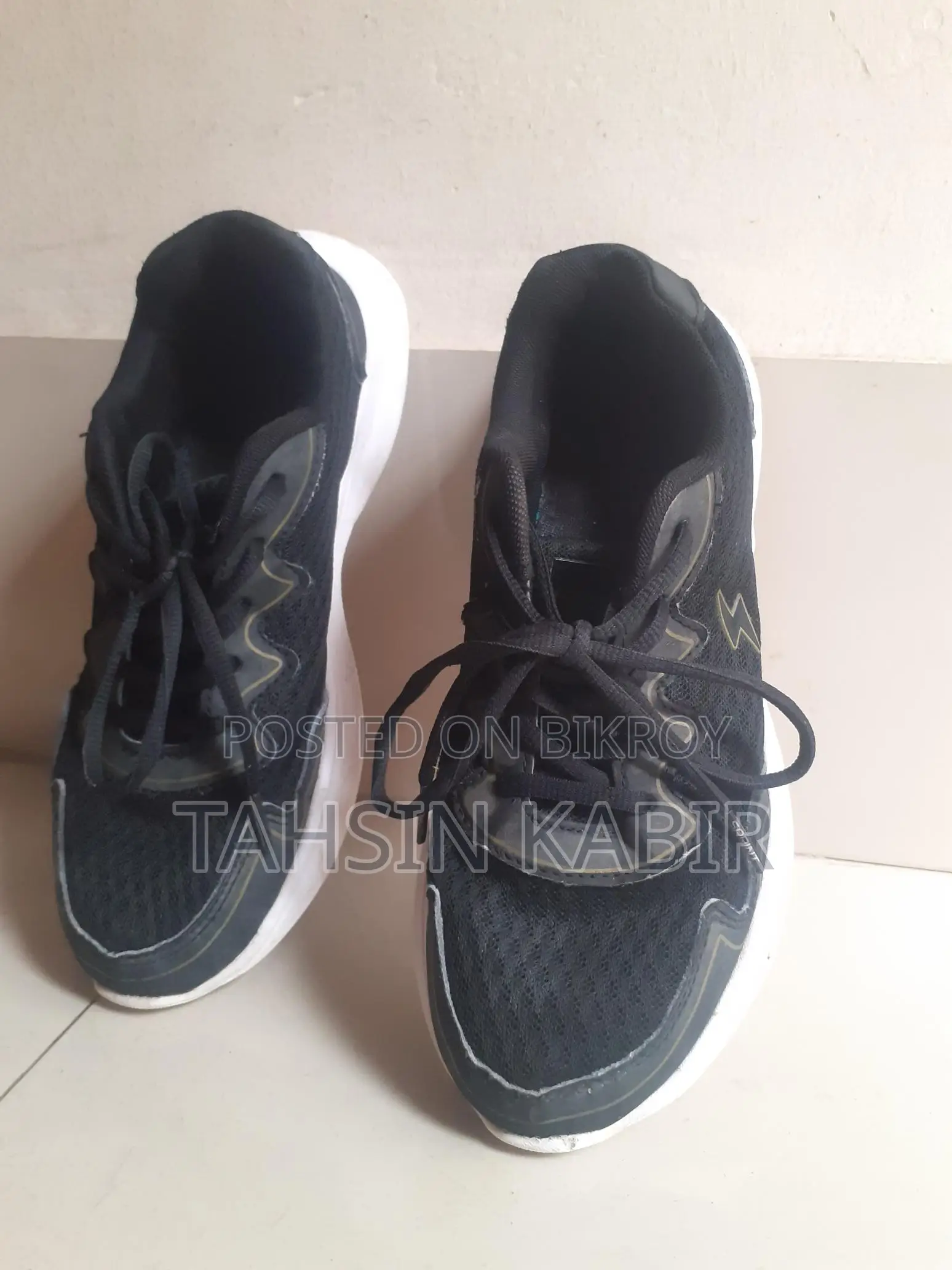 Sprint Apex Sneakers