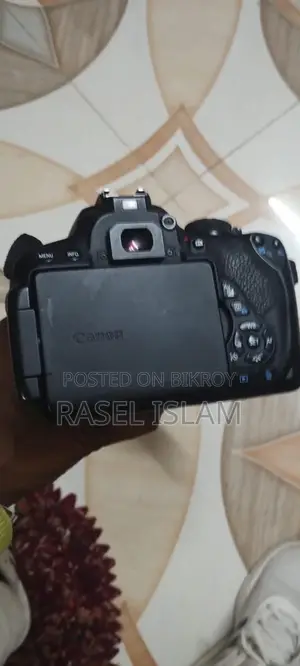 Canon 700d with kit Lens
