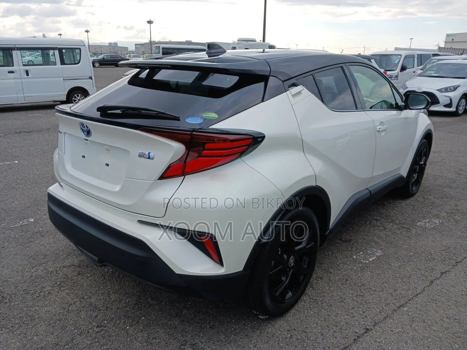 Toyota C-HR G MODE PEARL COLOR 2020