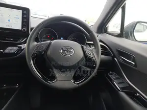 Toyota C-HR G MODE PEARL COLOR 2020