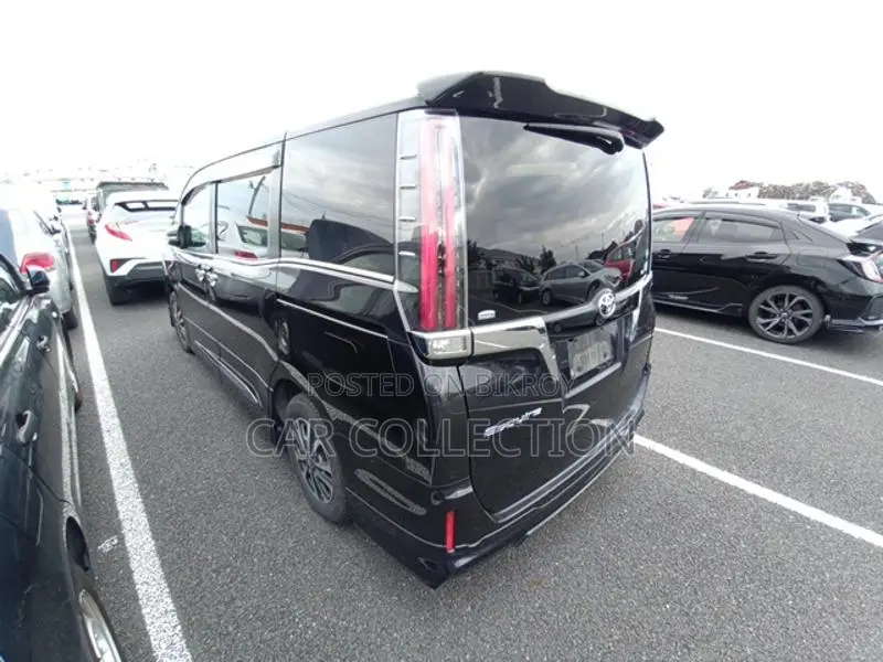 Toyota Esquire GI 2020