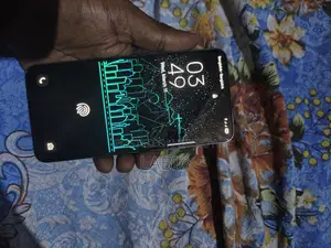 Samsung Galaxy S22 (Used)