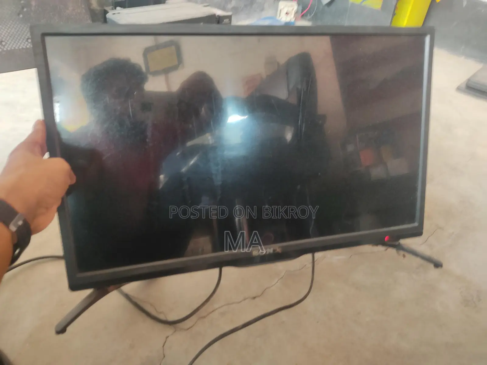 24' Full Fresh TV