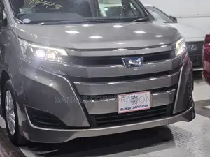 Toyota Noah X Package 2020