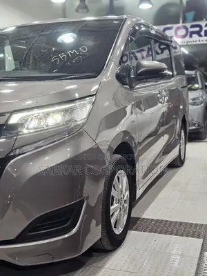 Toyota Noah X Package 2020