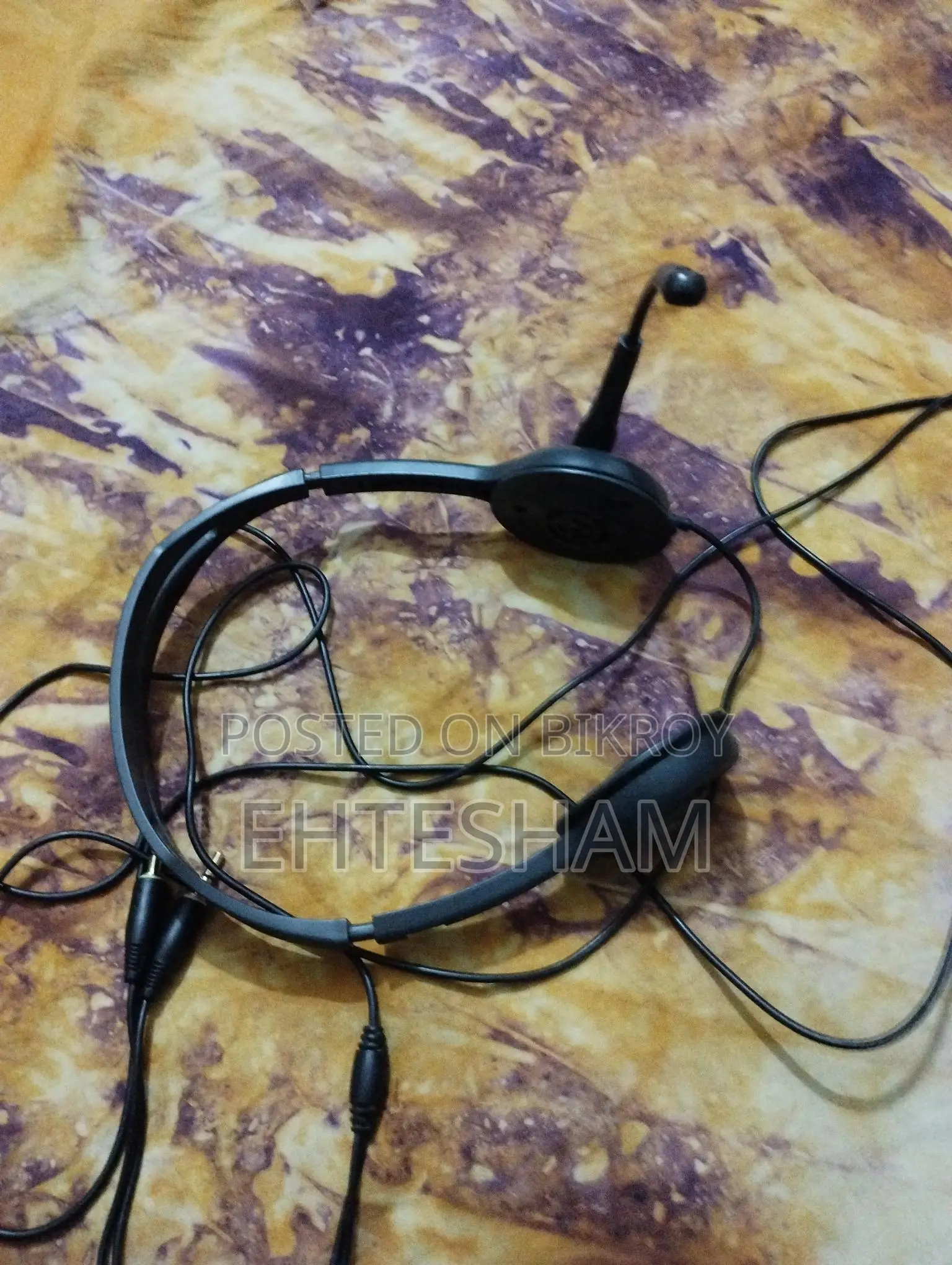 Headphone (wired)