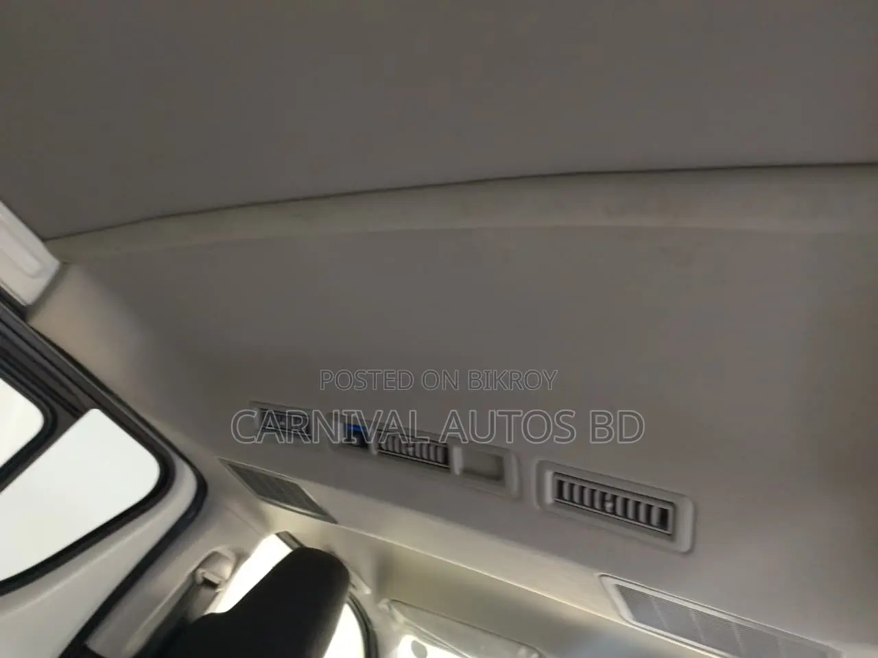 Toyota Hiace GL Dual AC 2020