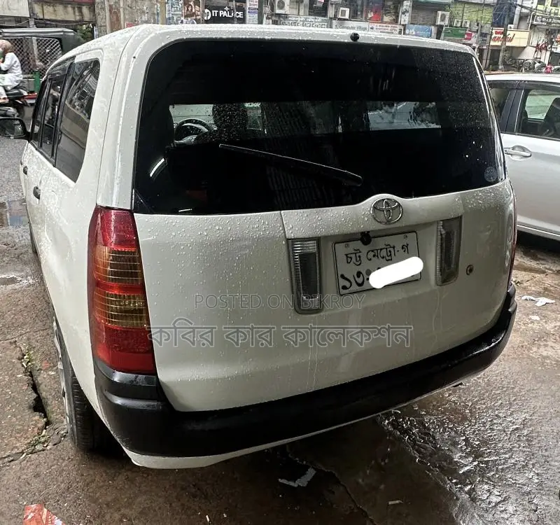 টয়োটা সাকসিড ইউএল পিকেজেড ২০১১