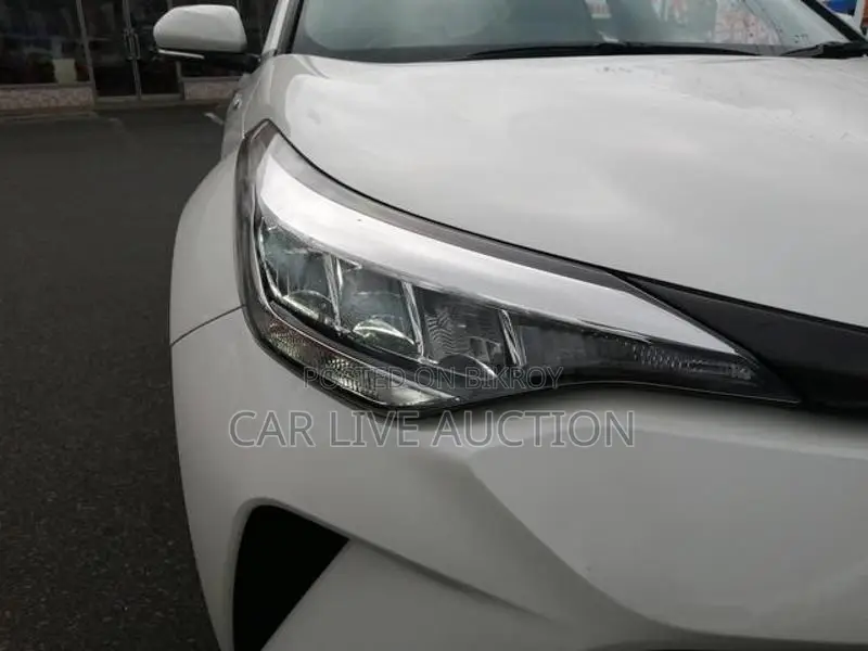 Toyota C-HR Hybrid S pre order 2021