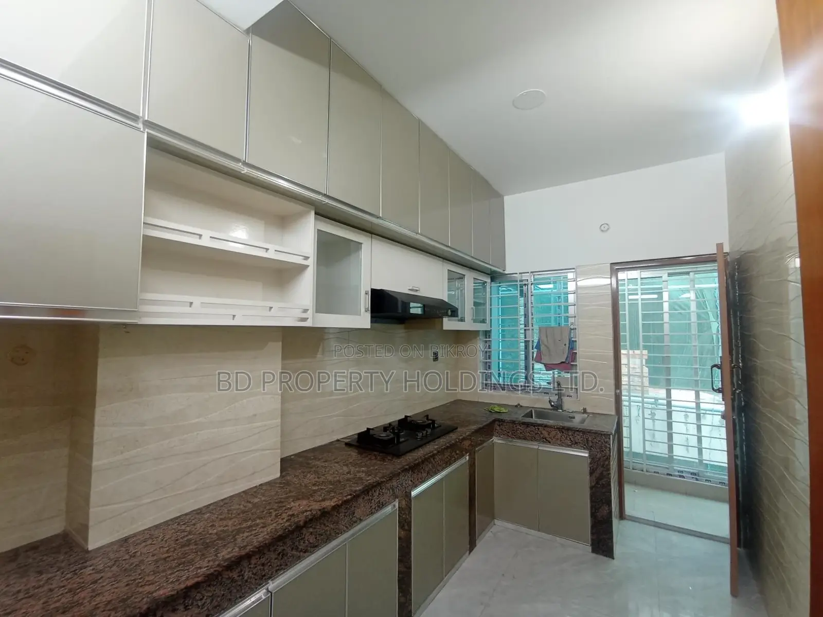 4bdrm Apartment in Basundhara for rent