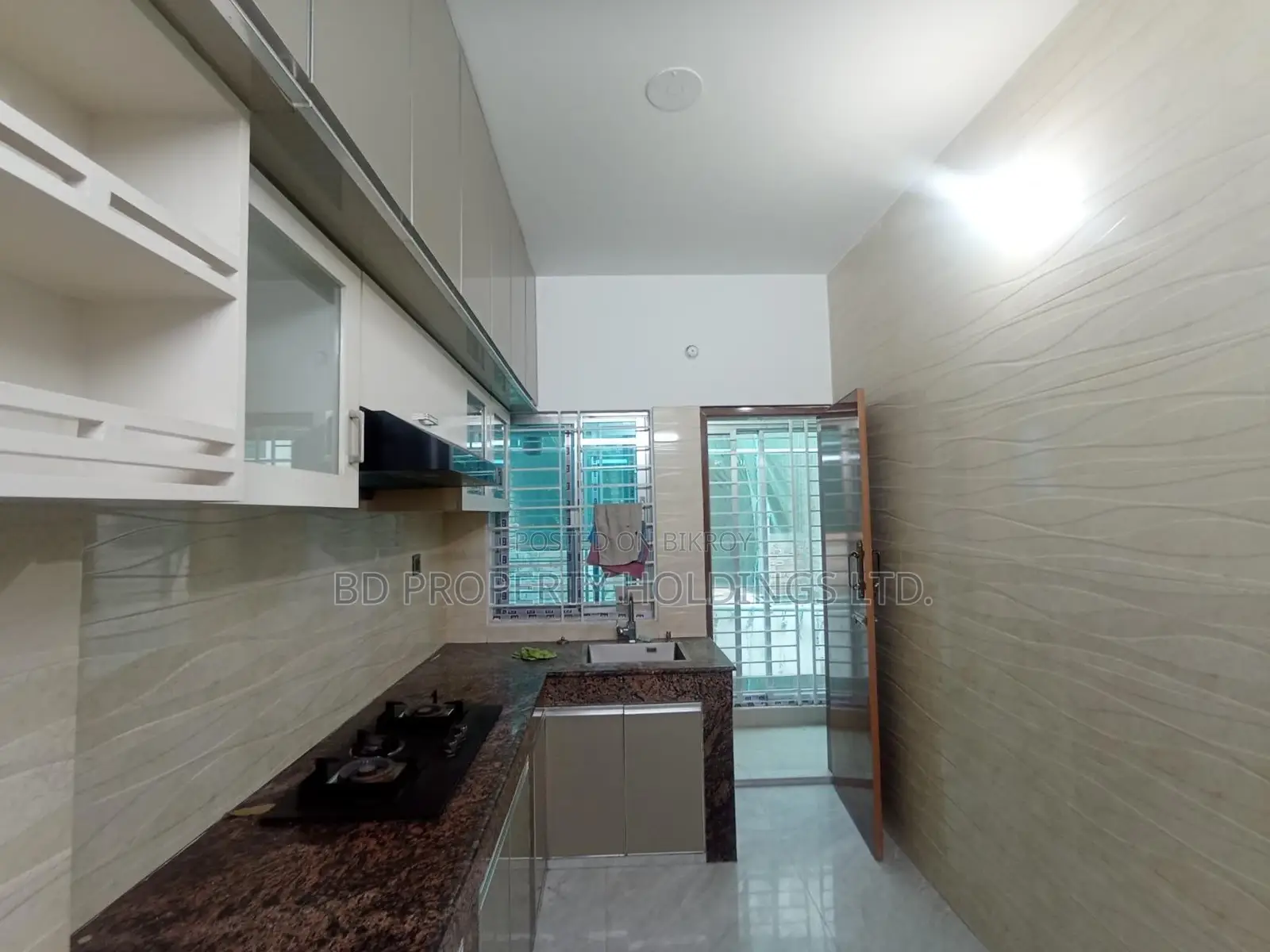 4bdrm Apartment in Basundhara for rent