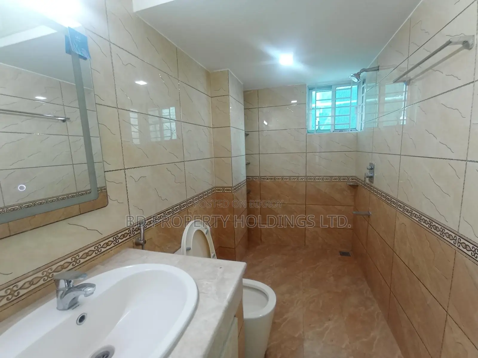 4bdrm Apartment in Basundhara for rent