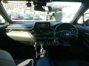 Toyota C-HR G MODE BLACK COLOR 2019