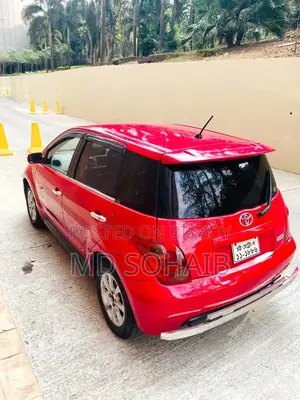 Toyota ist 2008 2004