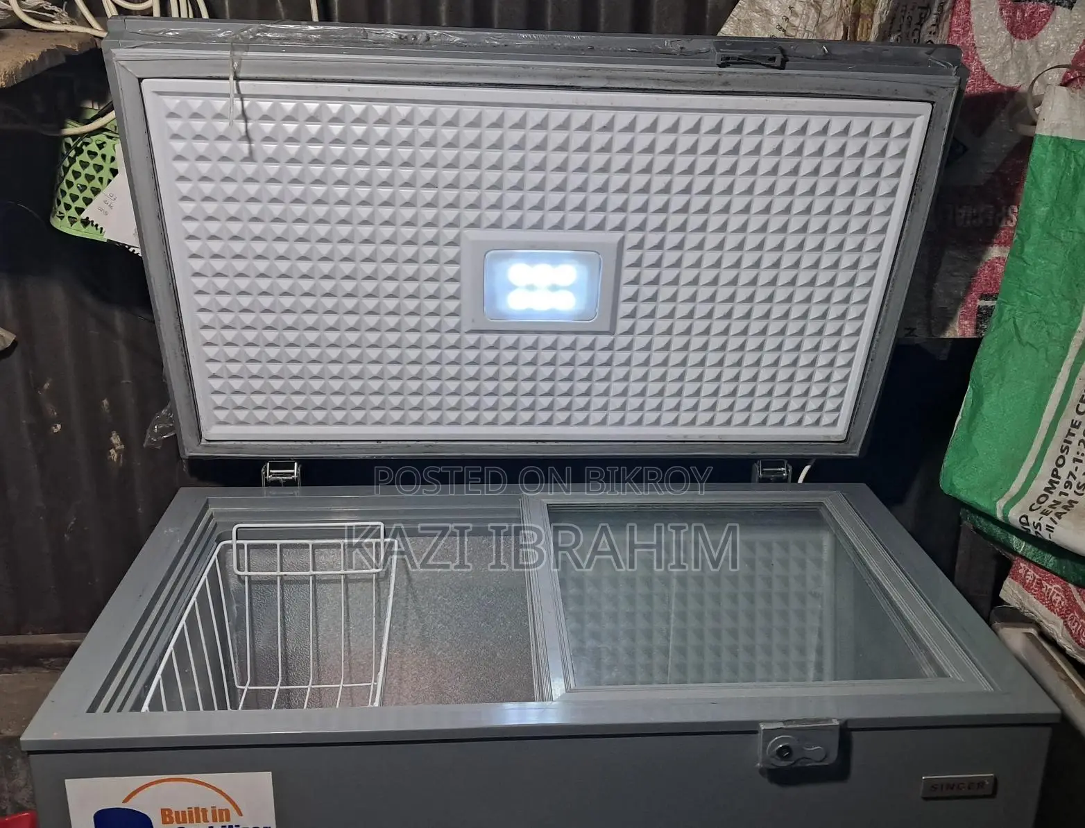 Singer 211L: Deep Fridge!