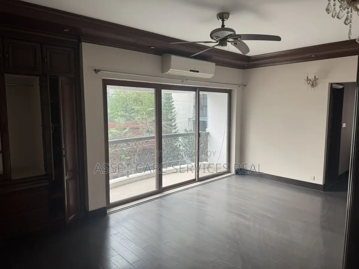 Exclusive Residential complex North Gulshan-2
