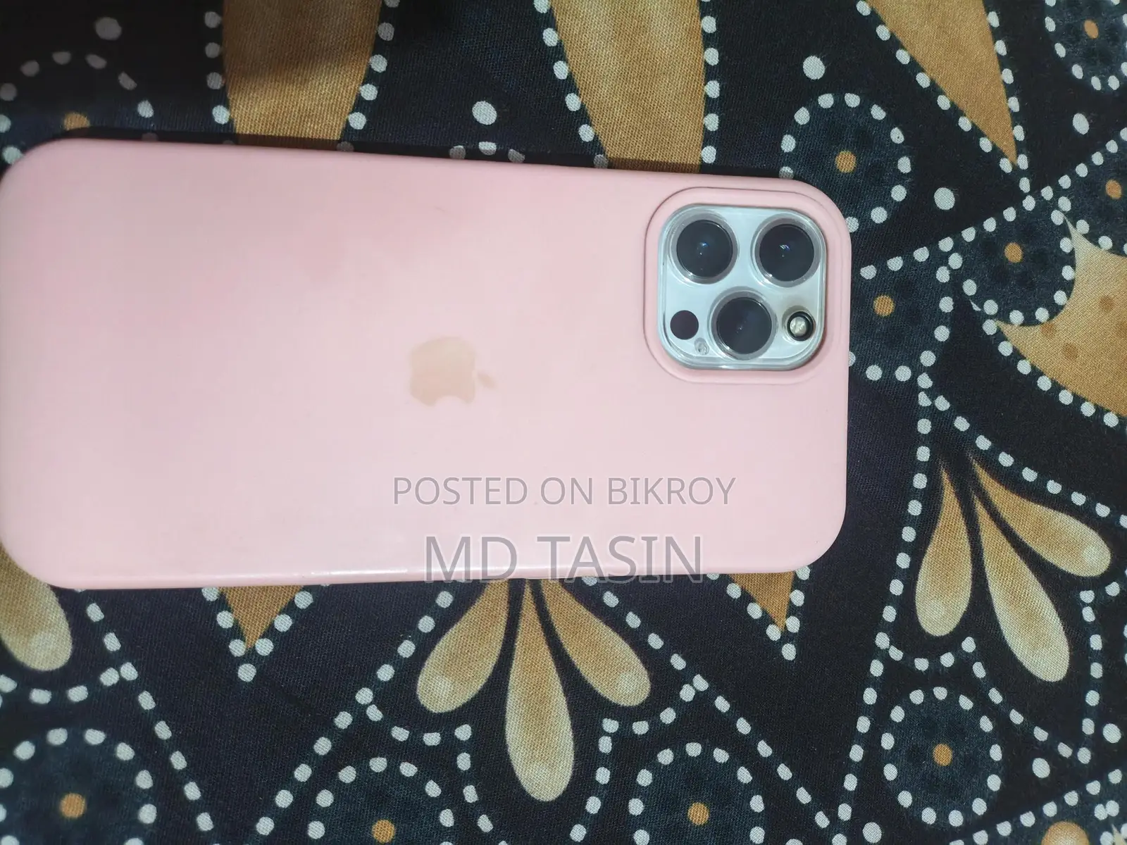 Apple iPhone 12 Pro Max . (Used)