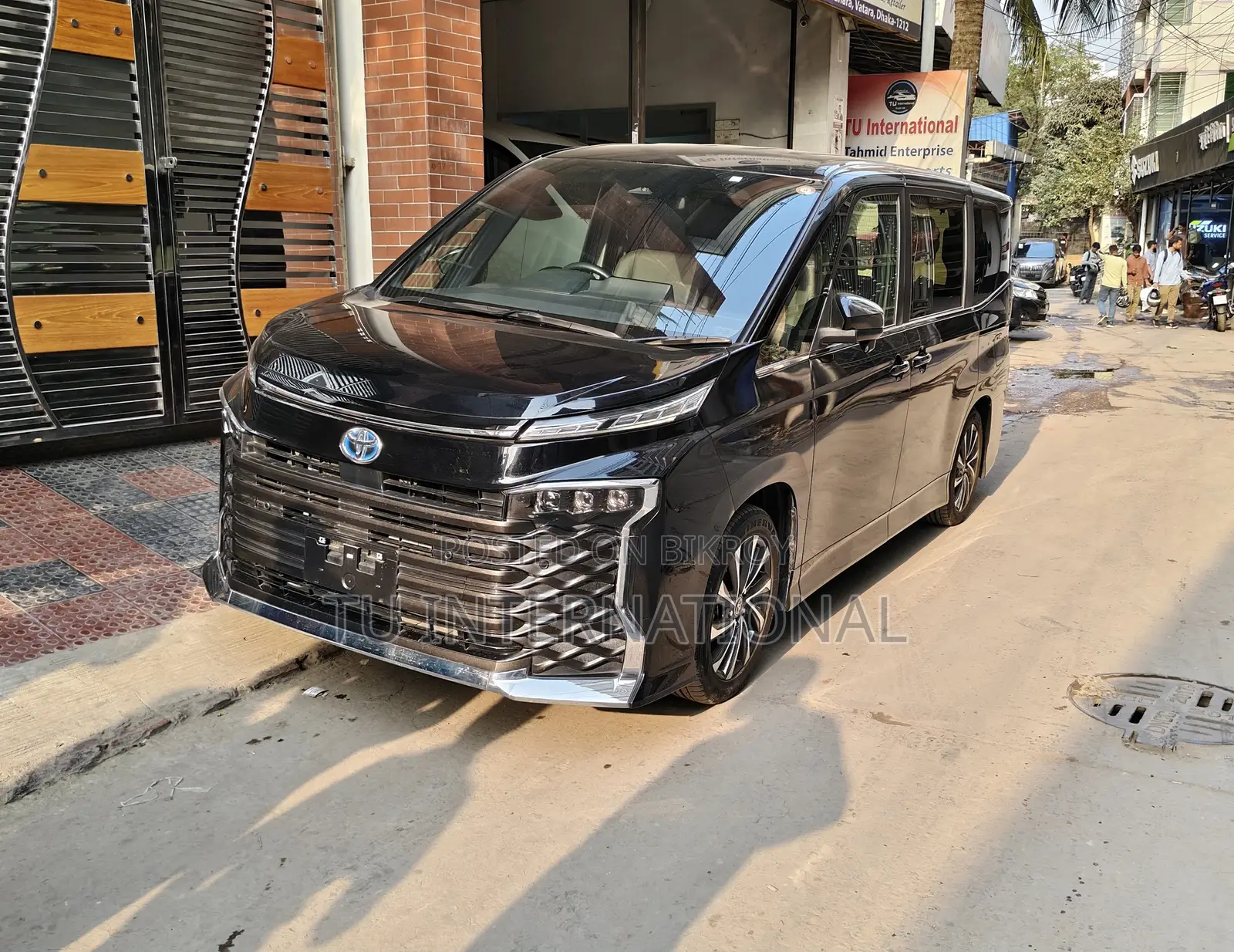 Toyota Voxy NEW SHAPE-SZ 2023