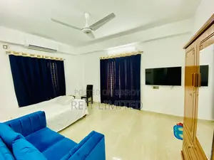 বসুন্ধরা আর/এ-তে ২ বেডরুমের ফার্নিশড অ্যাপার্টমেন্ট ভাড়া হবে
