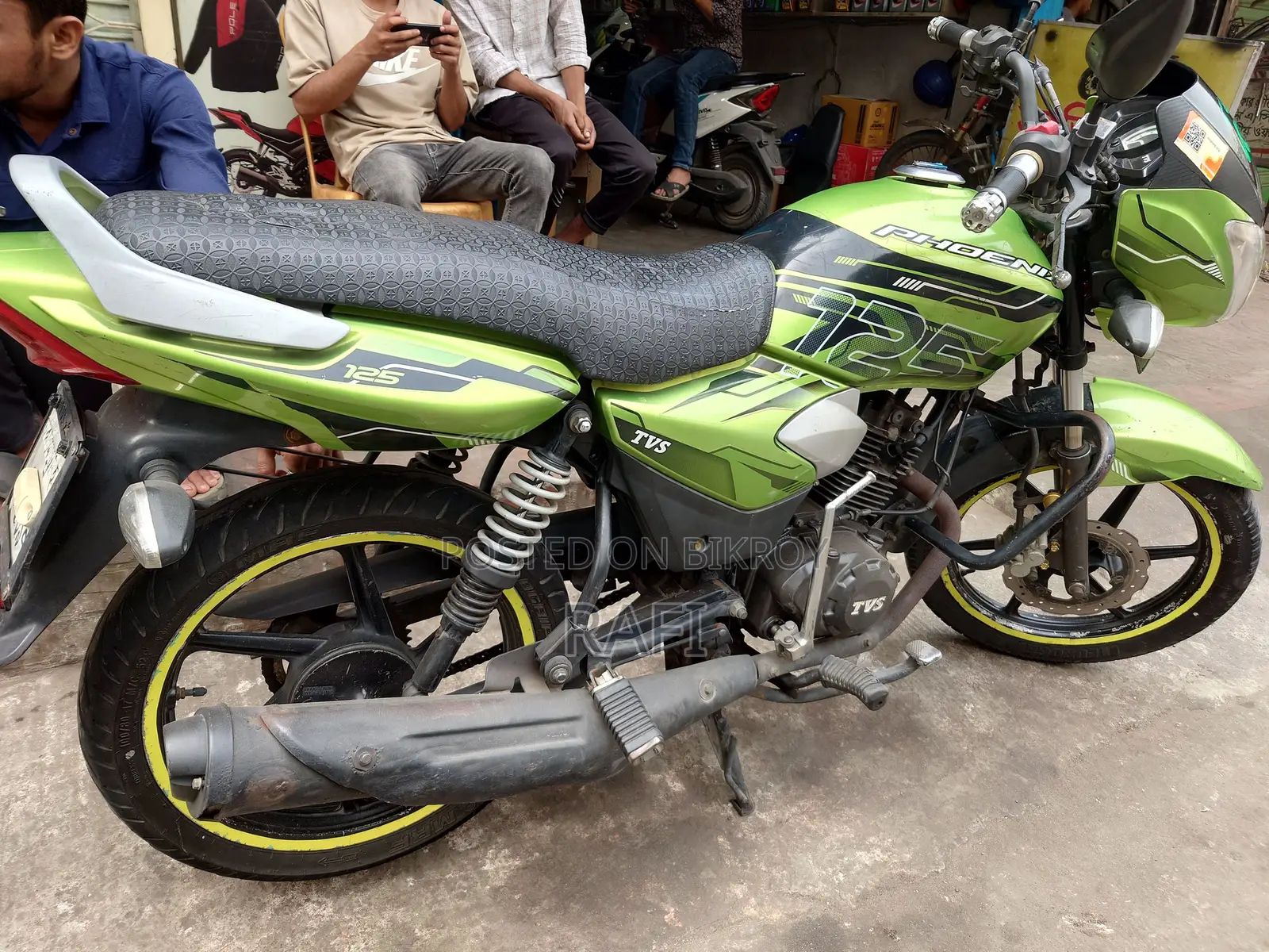TVS Phoenix 2015
