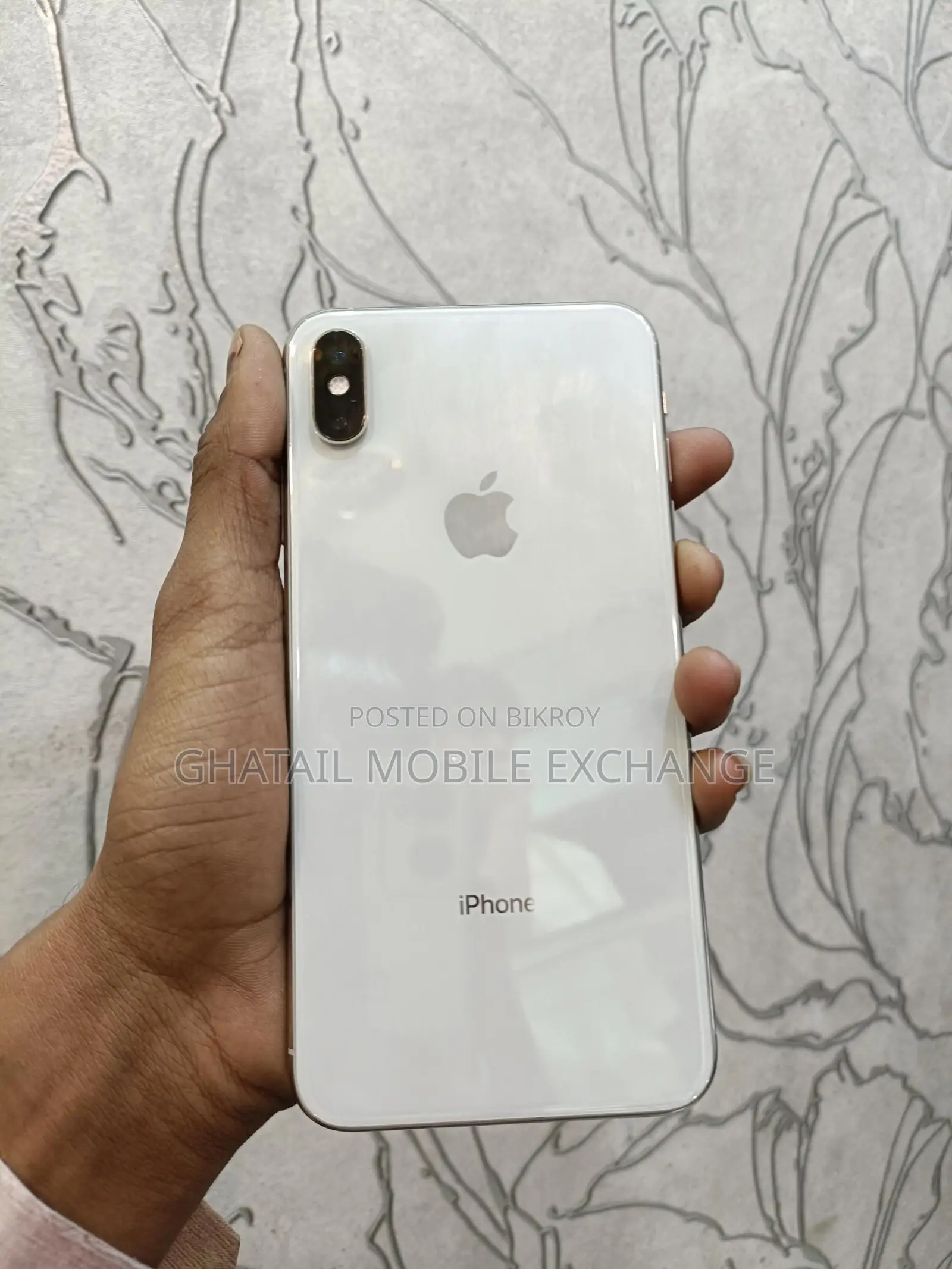 Apple iPhone XS Max (Used)