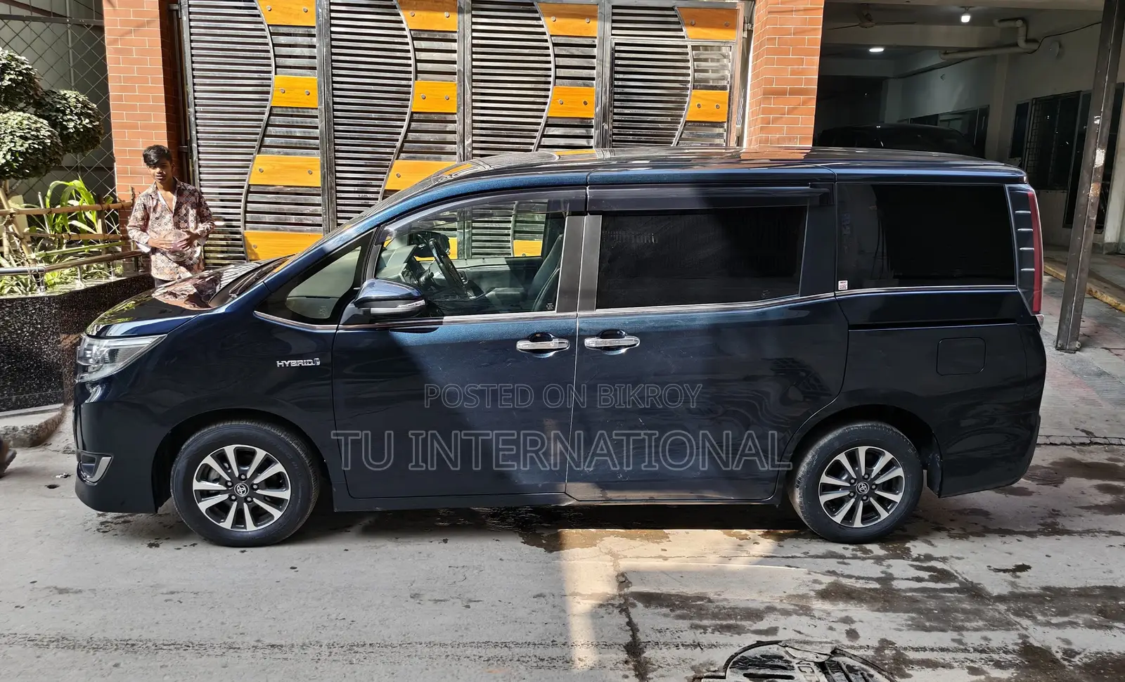 Toyota Esquire 2020