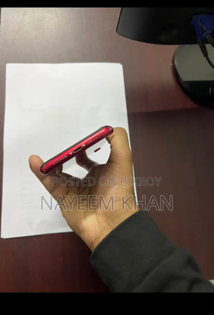 Apple iPhone XR (Used)