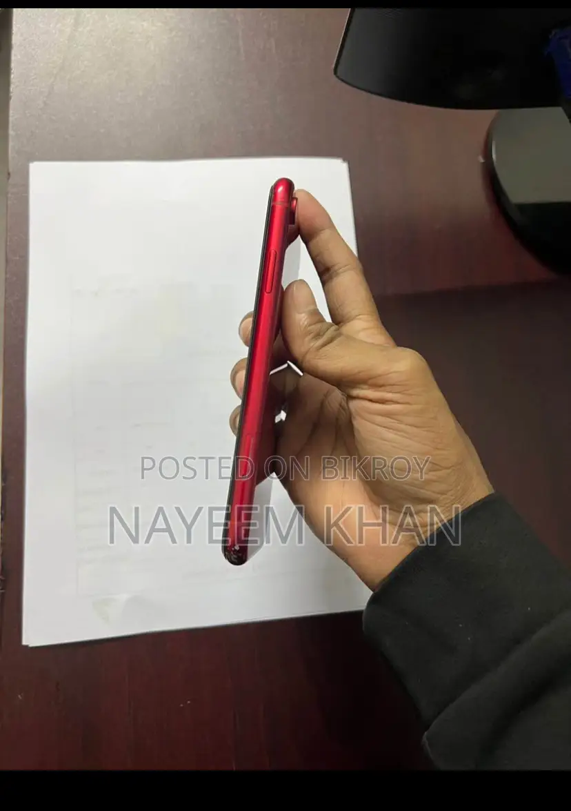 Apple iPhone XR (Used)