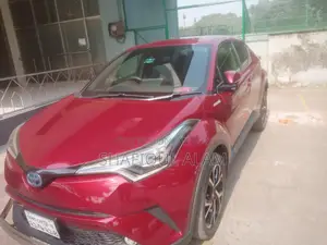 Toyota C-HR Hybrid SUV 2017