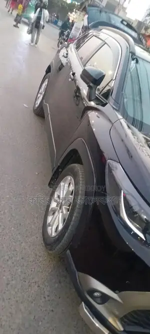 Toyota Corolla Cross hybrid 2022