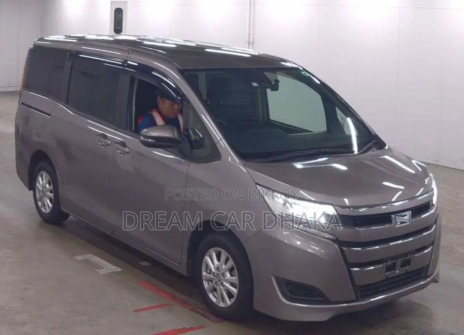Toyota Noah X PKG 1 DOOR POWER 2020