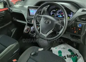 Toyota Noah X PKG 1 DOOR POWER 2020