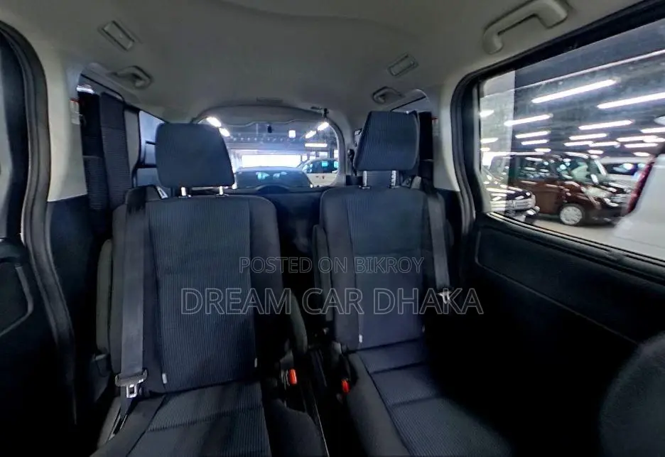 Toyota Noah X PKG 1 DOOR POWER 2020