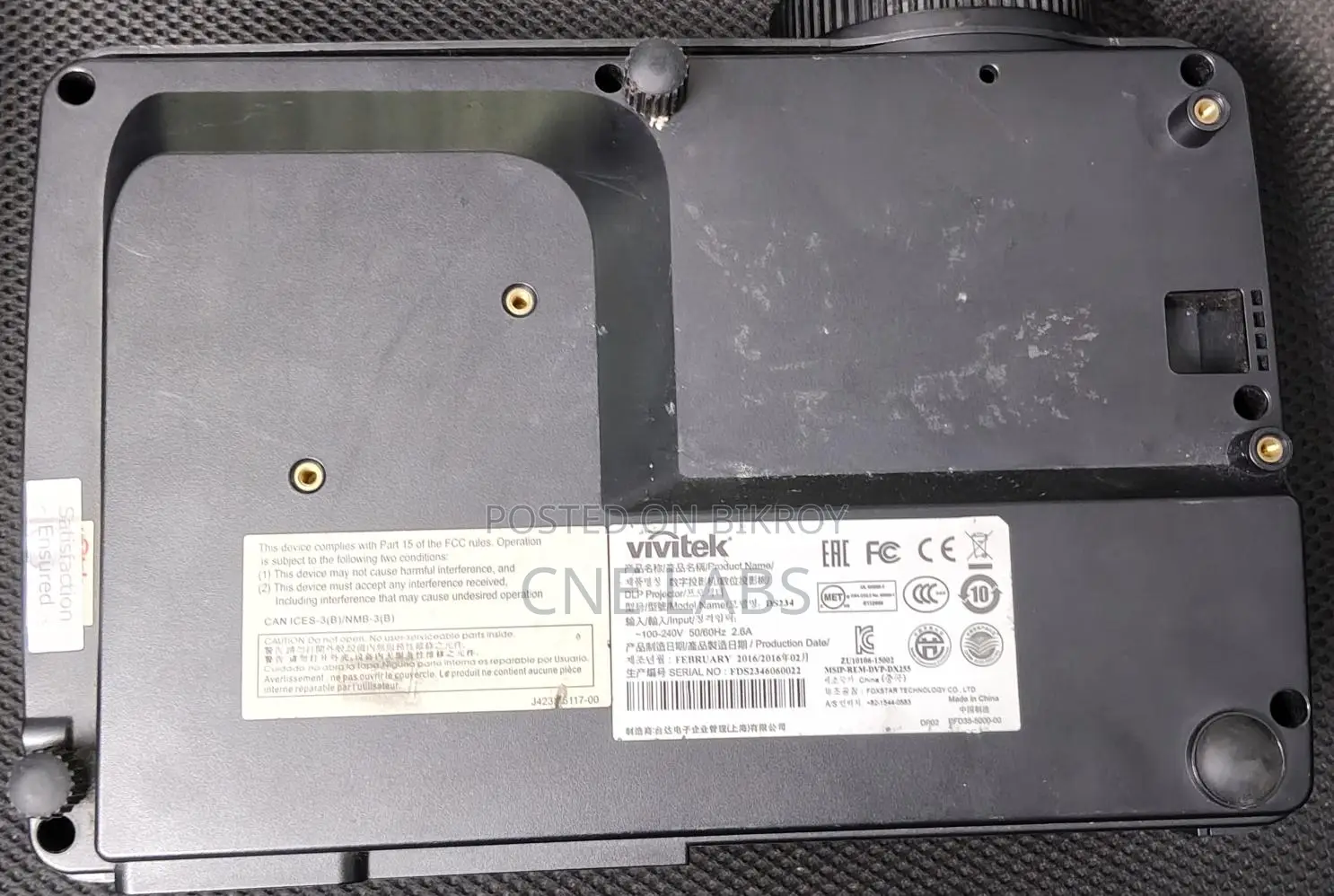 ViVitek DS234 DLP Projector