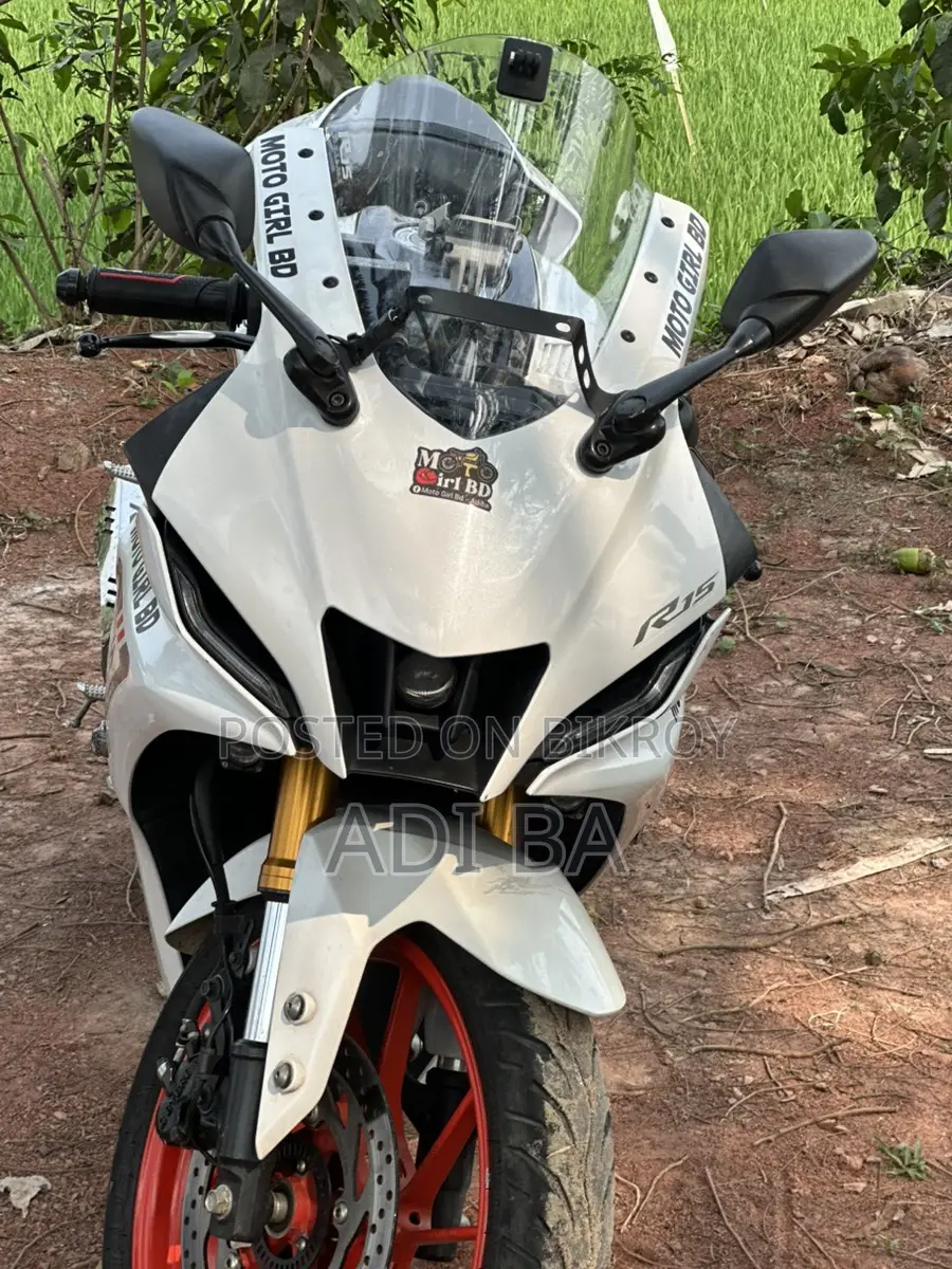 Yamaha R15 2023