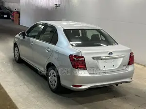 Toyota Axio Hybrid EX READY 2020