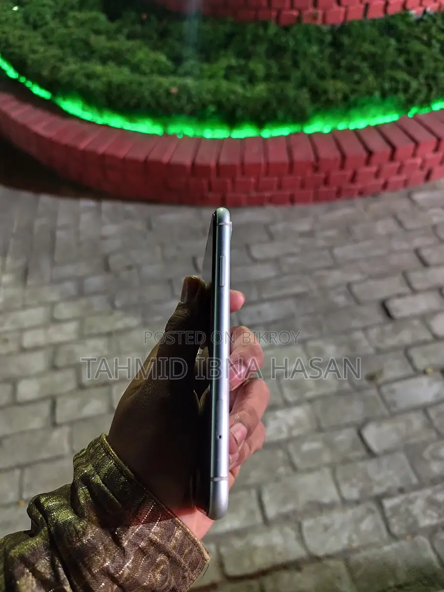 Apple iPhone XR 128 GB White