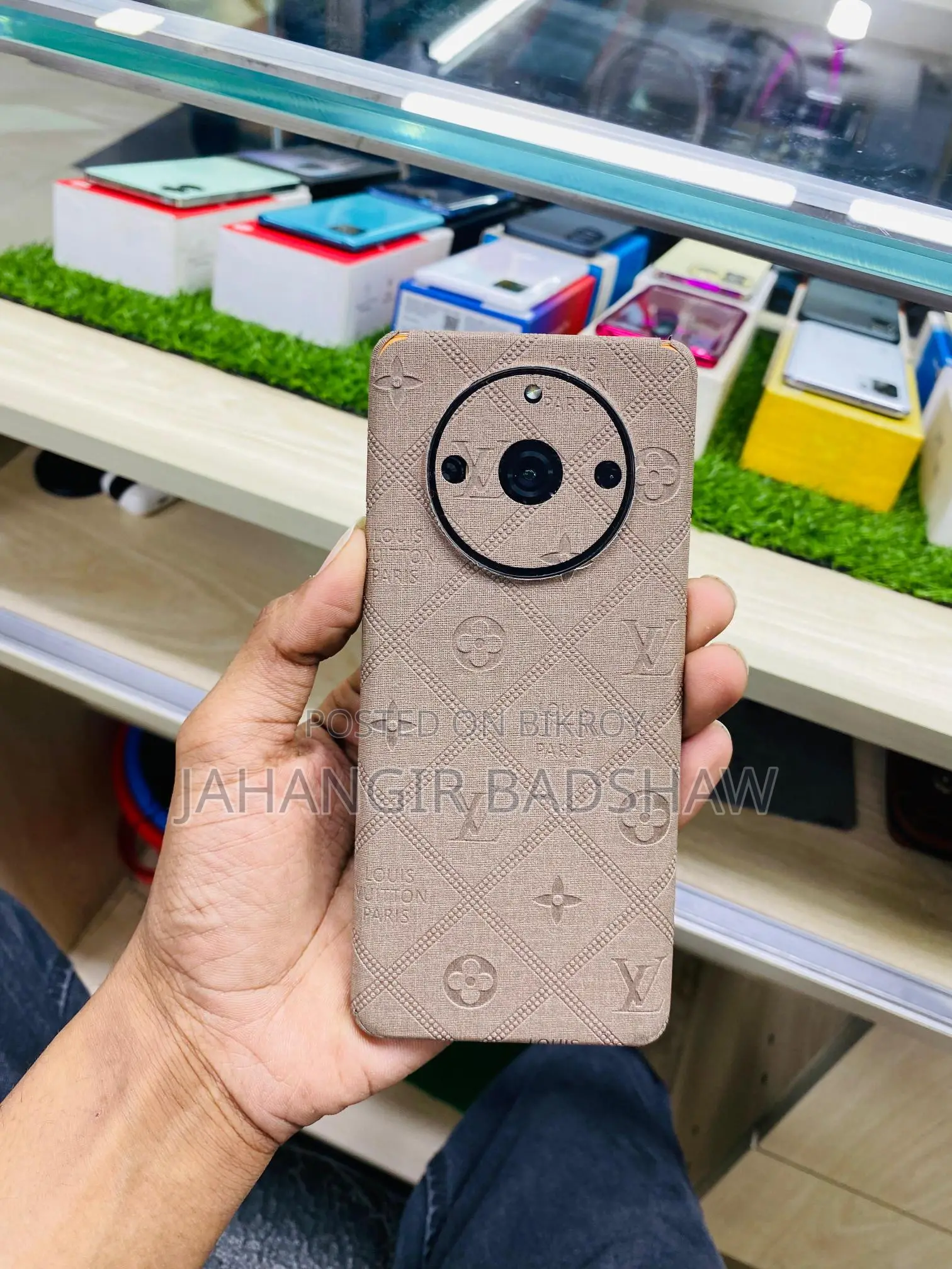 Realme Narzo 60 pro 5G 8+128 (Used)