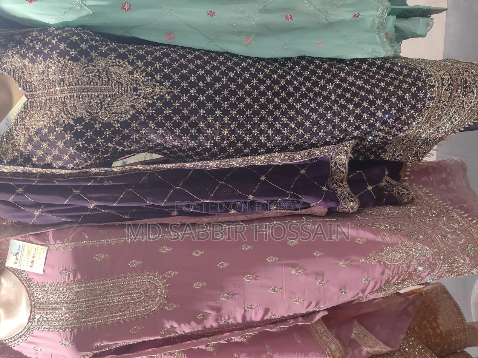 Shalwar Kameez & Kurti for sale