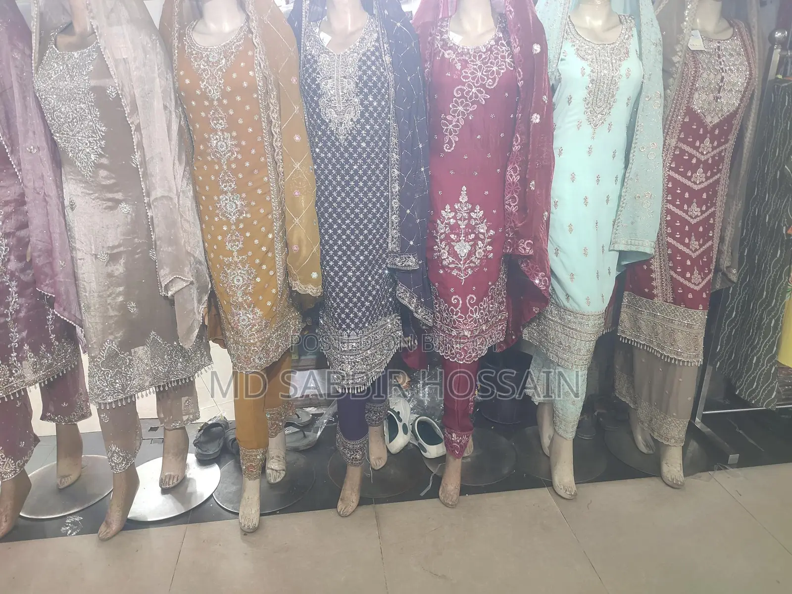 Shalwar Kameez & Kurti for sale