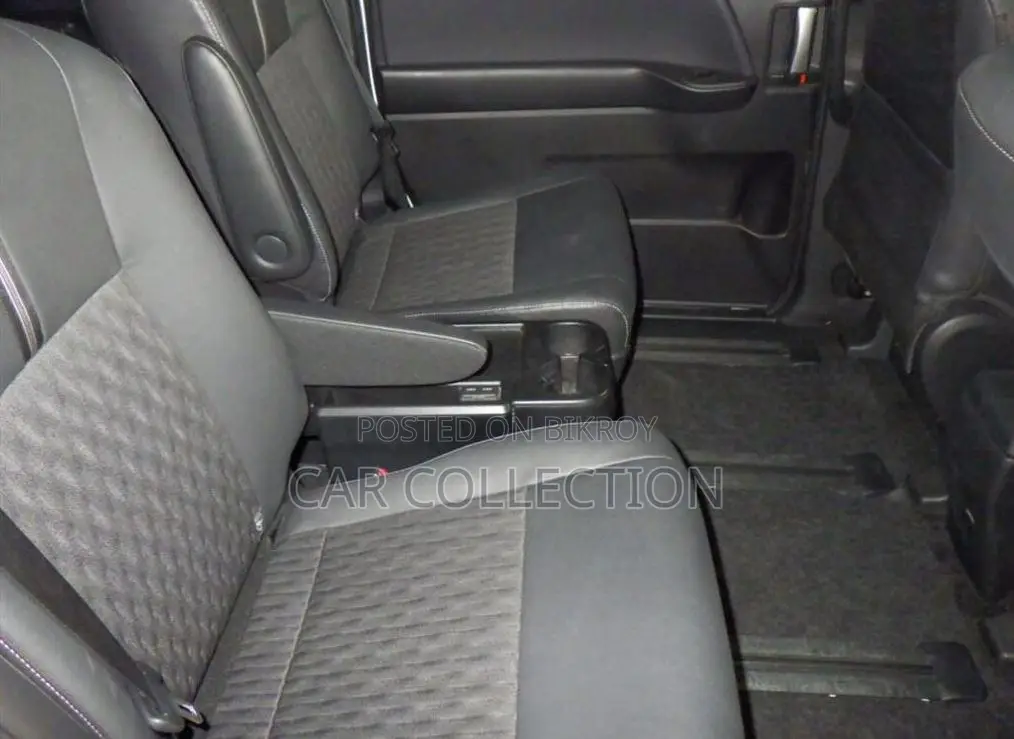 Toyota Noah S-Z 2022