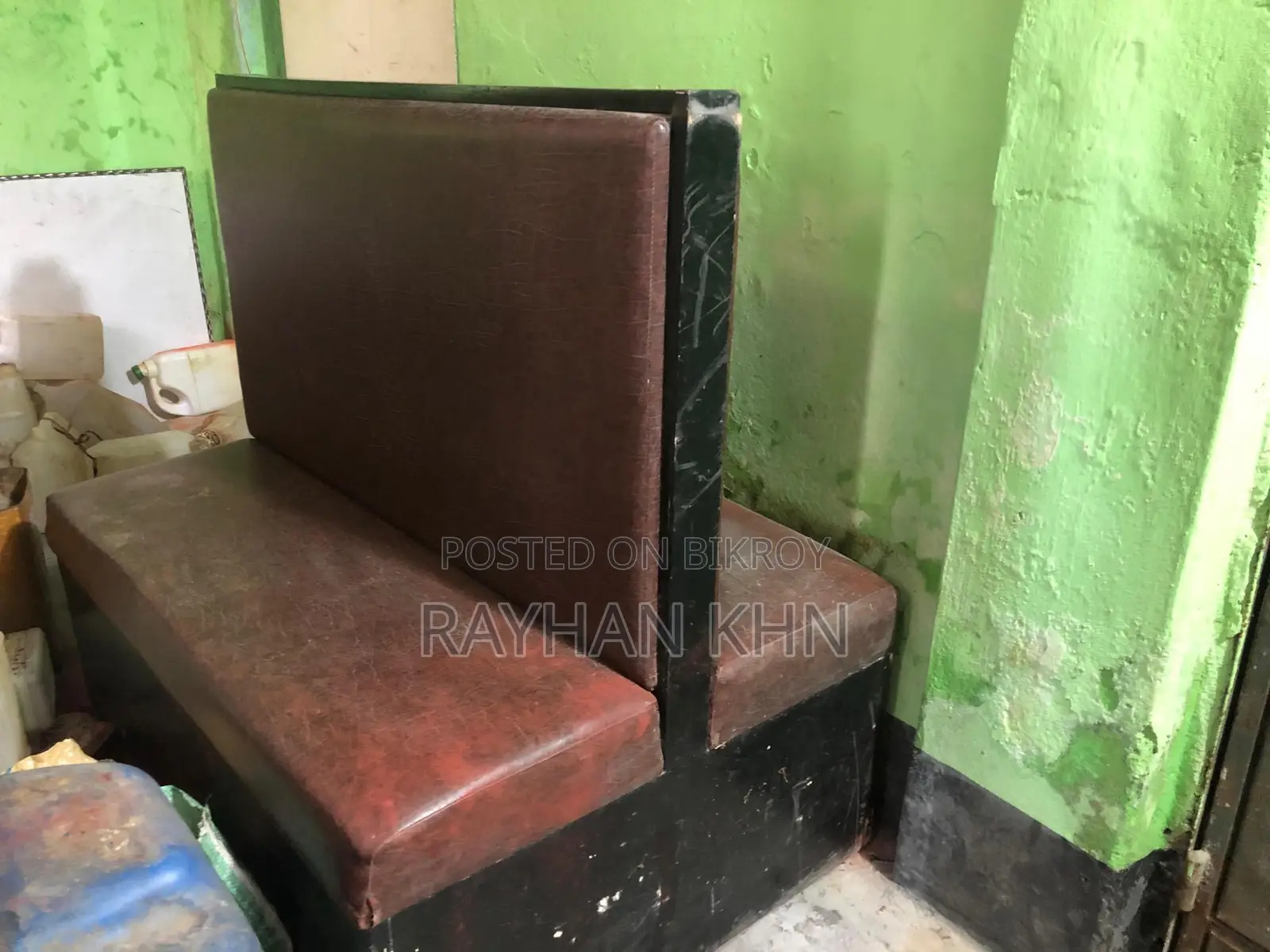রেস্টুরেন্টে sofa sell
