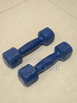 ৩ কেজি ডাম্বেল (৩ কেজি + ৩ কেজি মোট ৬ কেজি)