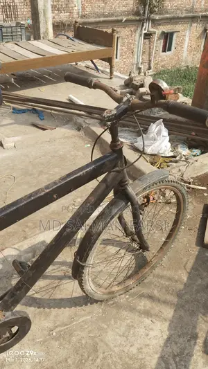 একটি পুরনো সাইকেল বিক্রি করা হবে