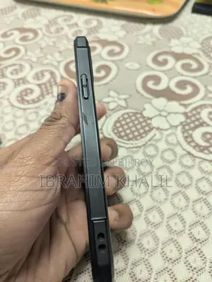 Apple iPhone 12 (Used)