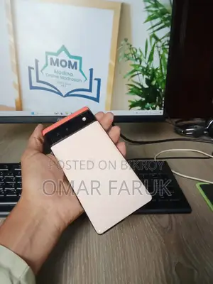Google Pixel 6 . (Used)