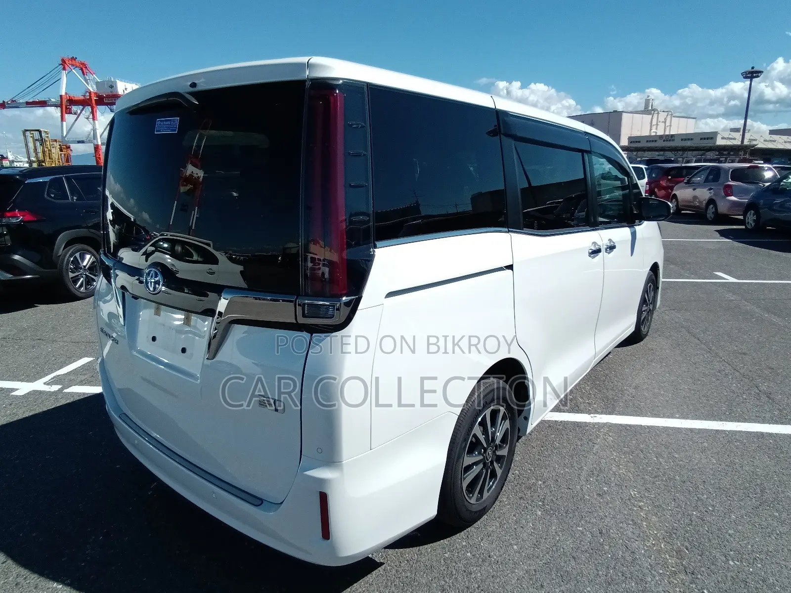 Toyota Esquire Gi Prem Non Hy Pearl 2021