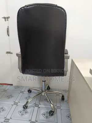 Premium Office Chair – High Back Design & Strong Metal Base