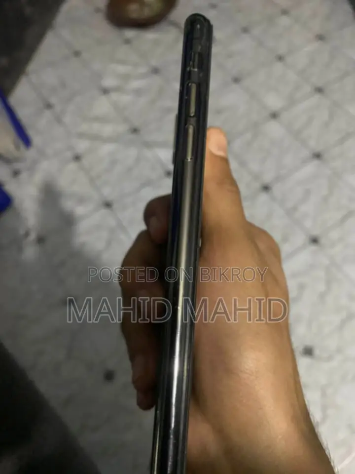 Apple iPhone XS Max (Used)