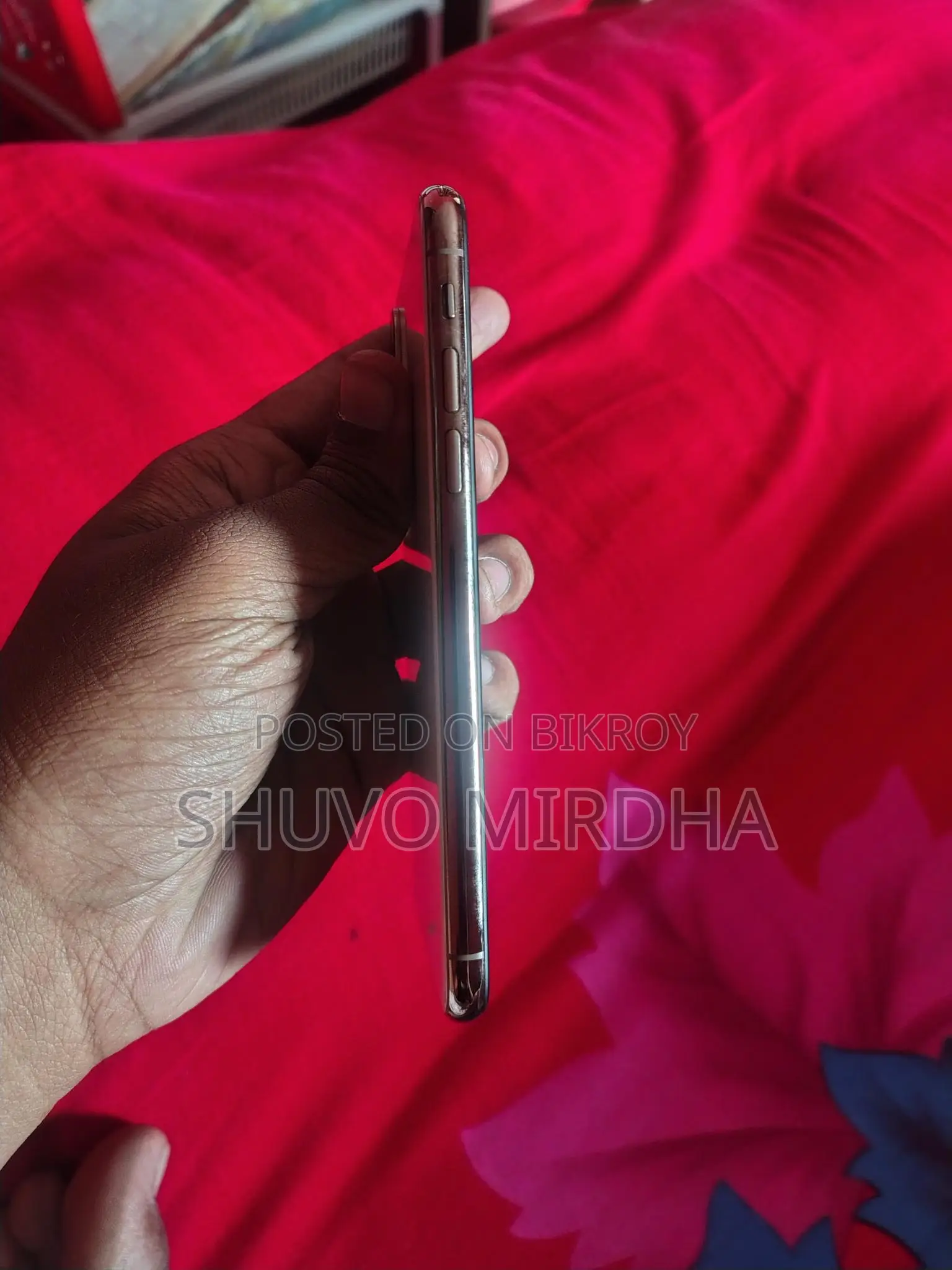 Apple iPhone XS (Used)
